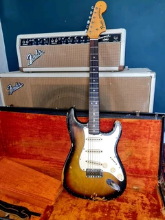 CASH for your old Fender and Gibson guitar