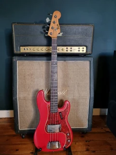 CASH for your old Fender and Gibson guitar