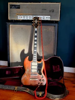 Old fender and gibson guitars wanted