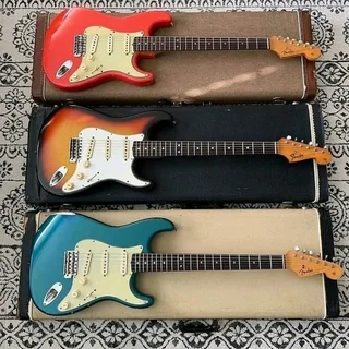 Cash for old fender and gibson guitars