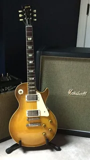 Cash for old fender and gibson guitars