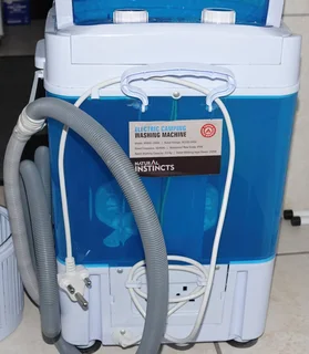 Washing machine and spinner