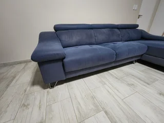 L-shaped Couch (Sedgars brand)