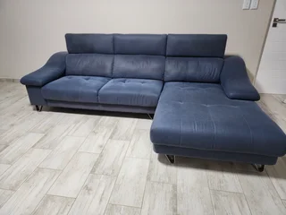 L-shaped Couch (Sedgars brand)