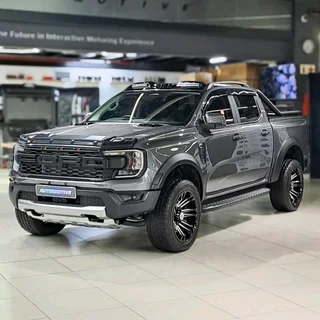 2025 Ford Ranger 2.0 Sit Double Cab XLT with Raptor Conversion Kit