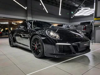 2017 Porsche 911 Carrera GTS (991.2)