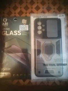 Screen protectors and pouch