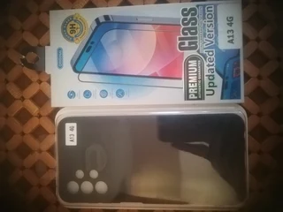 Screen protectors and pouch