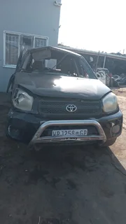 2004 Toyota RAV-4 Stationwagon Stripping for Spares