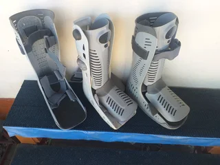 3 moonboots No cushions inside as seen on the photos R250 for all as is