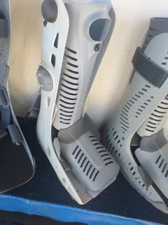 3 moonboots No cushions inside as seen on the photos R250 for all as is