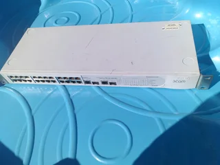 3Com Baseline Switch 2226 Plus Comes with power plug Working condition R299
