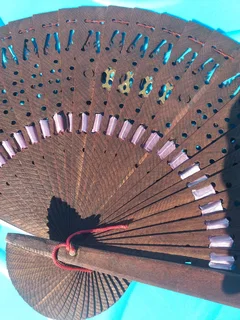Bali hand fan R199