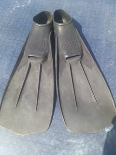 Swim shoes Fits shoe size 5,6 Secondhand R99