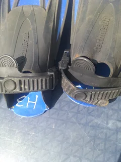 Swim shoes Fits shoe size 5,6 R195