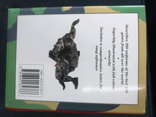 20th Century Military Uniforms: 300 Uniforms from Around the World&#34; by Chris McNab book R149