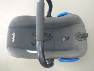 Baby car seat Secondhand working condition R249