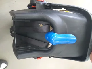 Baby car seat Secondhand working condition R249