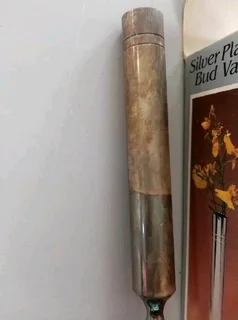 Silver plated bud vase Needs a clean R79