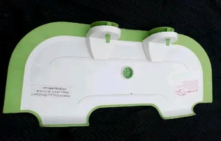 BabyDam - Baby Bathwater Barrier - Converts Standard Bath to BabySecondhand good condition R399