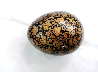 Vintage Egg Shaped Trinket Box, Black And Gold Pattern, Jewelry Box, Vintage Lacquer Finish