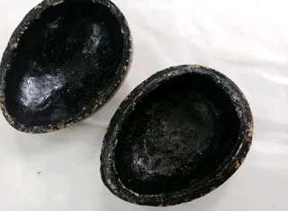 Vintage EGG Shaped TRINKET Box, Black and Gold Pattern, Jewelry Box, Vintage Lacquer Finish