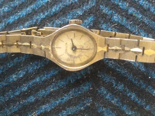 2 very old small watches Not working R149 for both as is
