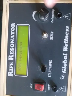 Rife Resonator machineWorking Theres no powerplug (i used a universal charger to test it