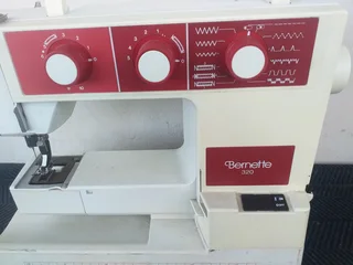 Bernette 320 sewing machineUntested..it did work last used. No Pedal and no plug.