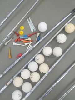 X11 mix old golf clubs R300 for the lot