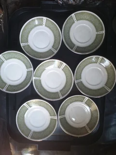 X7 fine bone China saucers Mini tea cup platesR149 for all