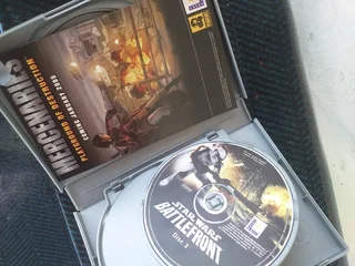 2 pc Games Full spectrum warrior Star wars battlefront R99 for both