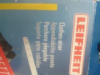 Clothes Airer (hang clothes on with hangers) new R79