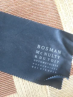 Guess eyeglasses R595