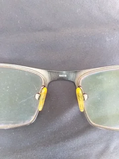 Guess eyeglasses R595