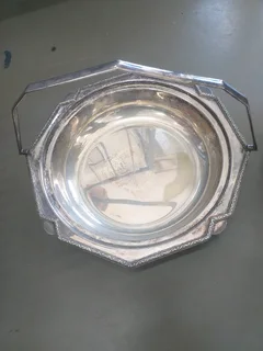 Vintage Silver Plated basket with a handle Needs a good clean R199