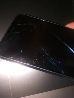 Samsung Galaxy A16 screen cracked but still works
