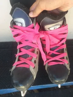 Synergy300 Ice Skates Size 5Secondhand (the blades has some rust on and needs a sharp)R499