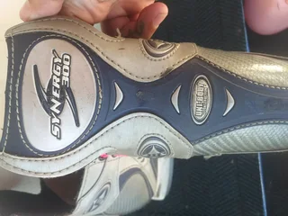 Synergy300 Ice Skates Size 5Secondhand (the blades has some rust on and needs a sharp)R499