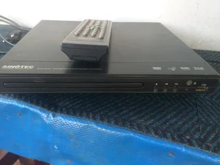 Sinotec DVD with remote Working condition The remote needs batteries (remote untested) R100