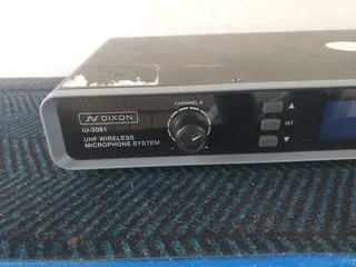 Dixon IU-2061 dual channel UHF wireless microphone system receiver Everything Goes on