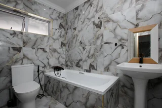 5 bedroom house for sale in Kensington