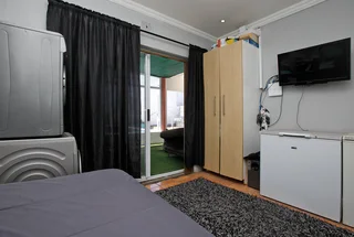 5 bedroom house for sale in Kensington