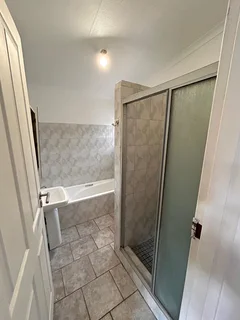 Spacious and secure 3 bedroom house in  the heart of Kempton Park