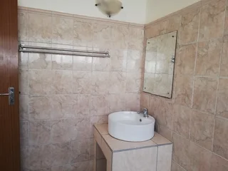 Gardern Cottage for rental in Kemton Park