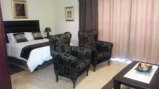 Fully furnished accommodation, available on a monthly basis, in Lynnwood Ridge, Pretoria East.