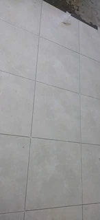 TILER WITH QUALITY HAND