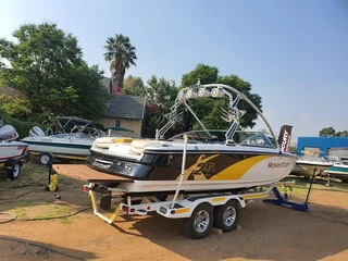 MASTERCRAFT WITH 300HP MERCRUISER INBOARD MOTOR.