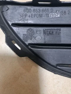 VW POLO 9N3 BUMPER GRILL SET