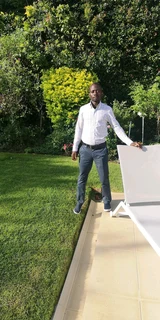 Hi, skilled and amp: recommended gardener, general work, driver is looking for a job